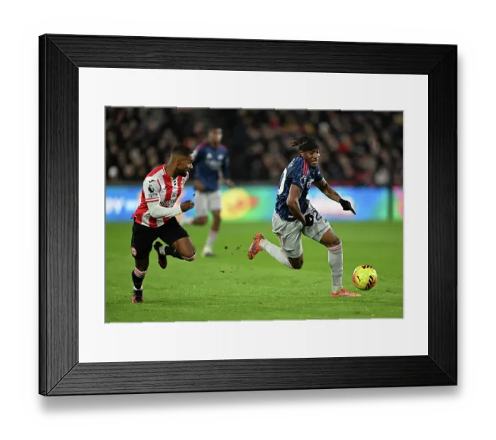 Framed Print : Brentford v Arsenal - Premier League Framed Print : Brentford v Arsenal - Premier League