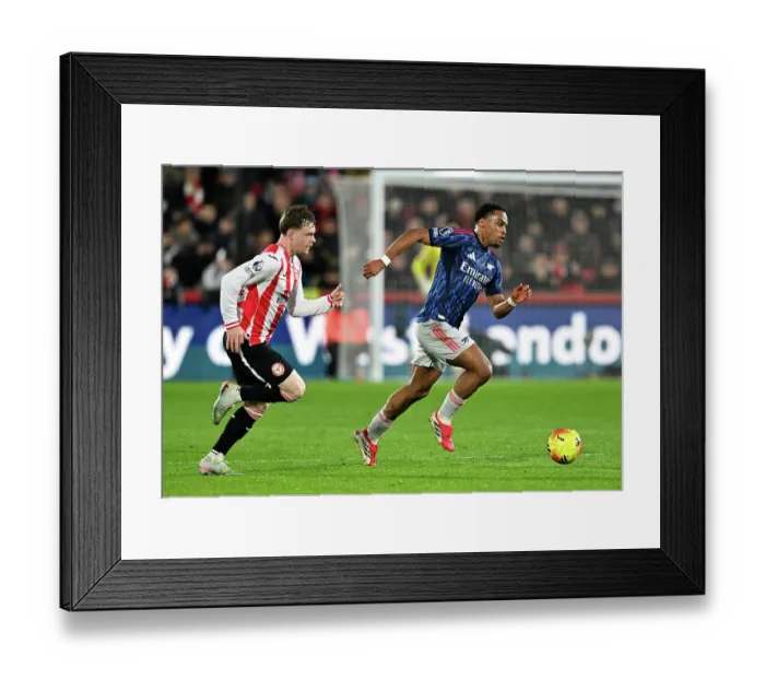 Framed Print : Brentford v Arsenal - Premier League Framed Print : Brentford v Arsenal - Premier League