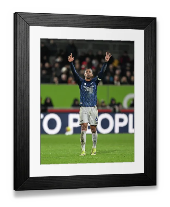 Framed Print : Brentford v Arsenal - Premier League Framed Print : Brentford v Arsenal - Premier League