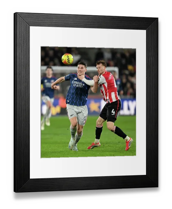Framed Print : Brentford v Arsenal - Premier League Framed Print : Brentford v Arsenal - Premier League