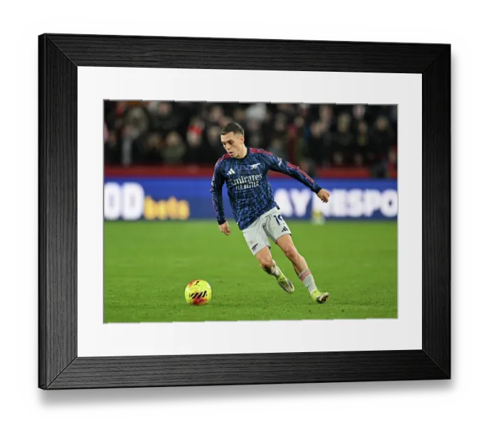 Framed Print : Brentford v Arsenal - Premier League