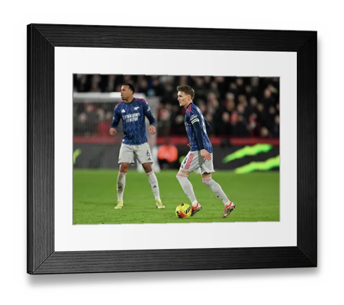 Framed Print : Brentford v Arsenal - Premier League Framed Print : Brentford v Arsenal - Premier League