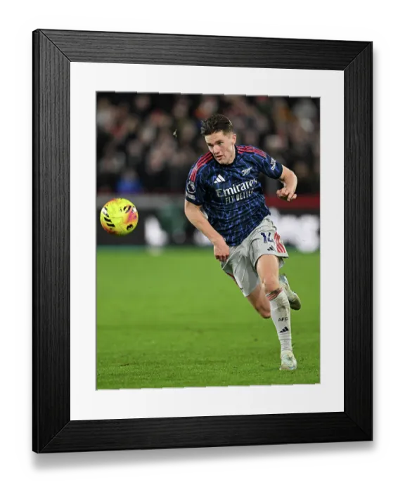 Framed Print : Brentford v Arsenal - Premier League Framed Print : Brentford v Arsenal - Premier League