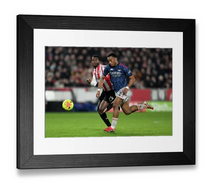 Framed Print : Brentford v Arsenal - Premier League Framed Print : Brentford v Arsenal - Premier League
