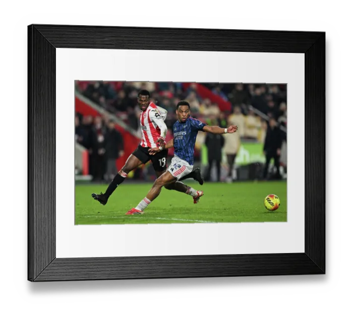 Framed Print : Brentford v Arsenal - Premier League Framed Print : Brentford v Arsenal - Premier League
