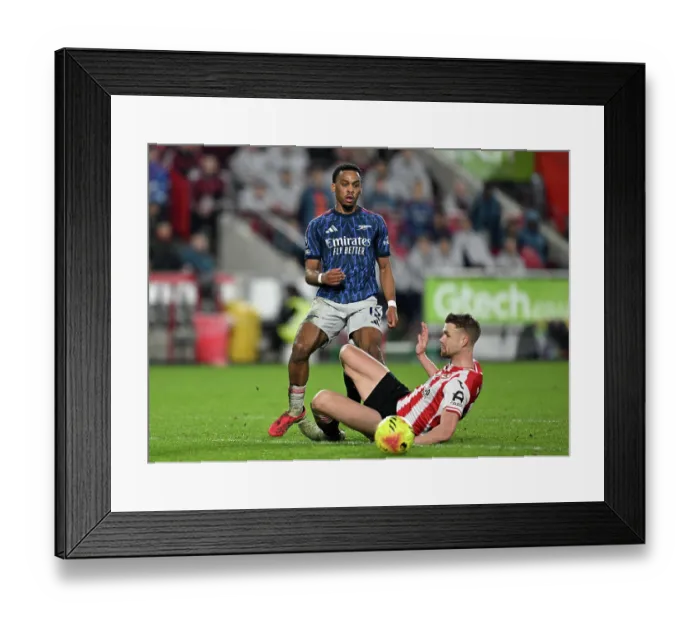 Framed Print : Brentford v Arsenal - Premier League
