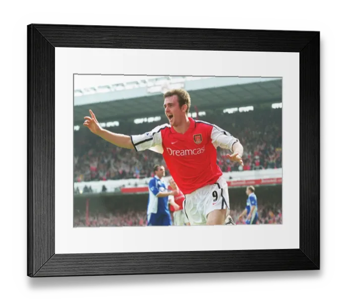 Framed Print : Francis Jeffers Game-Winning Goal: Arsenal 4-3 Everton, FA Barclaycard Premiership, Highbury, London, May 11, 2002