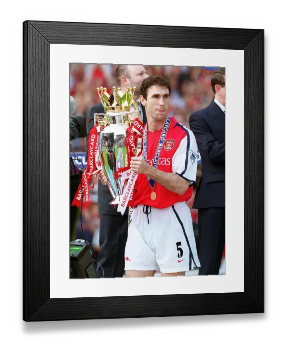Framed Print : Martin Keown with the F. A. Barclaycard Premiership Trophy Framed Print : Martin Keown with the F. A. Barclaycard Premiership Trophy