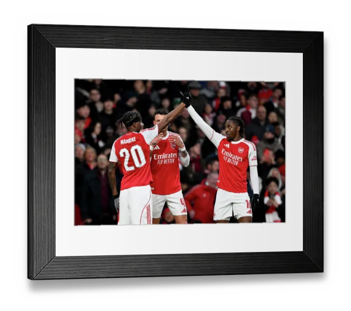 Framed Print : Arsenal v Wigan Athletic - Emirates FA Cup Fourth Round