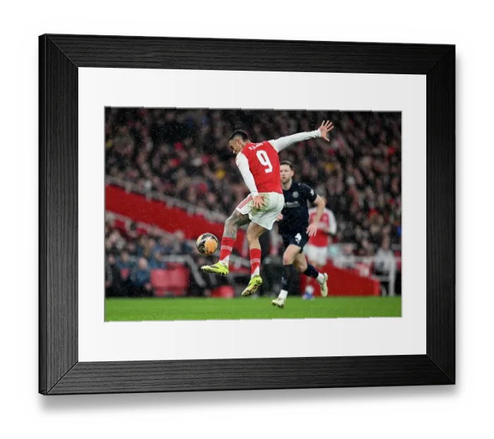 Framed Print : Arsenal v Wigan Athletic - Emirates FA Cup Fourth Round Framed Print : Arsenal v Wigan Athletic - Emirates FA Cup Fourth Round