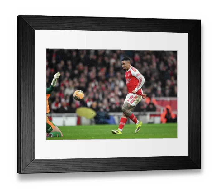 Framed Print : Arsenal v Wigan Athletic - Emirates FA Cup Fourth Round