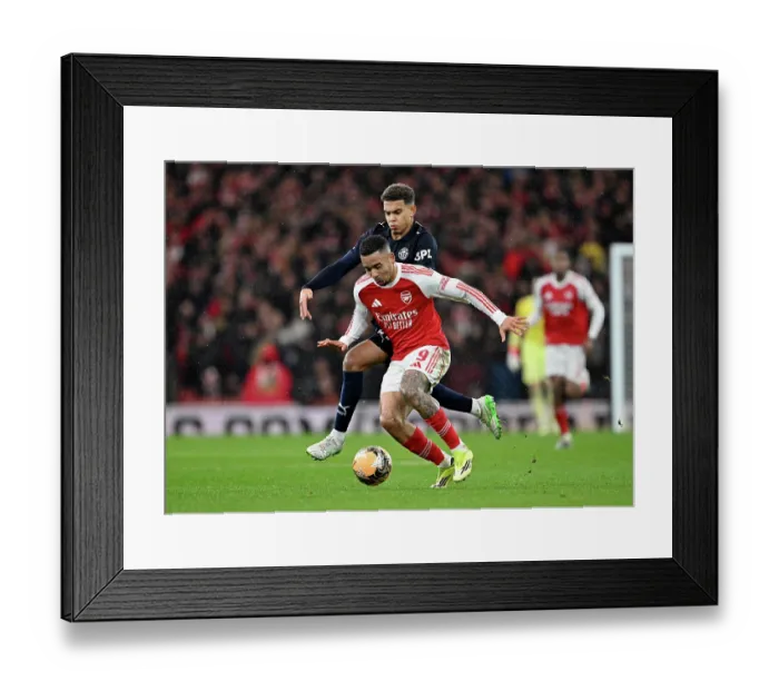 Framed Print : Arsenal v Wigan Athletic - Emirates FA Cup Fourth Round