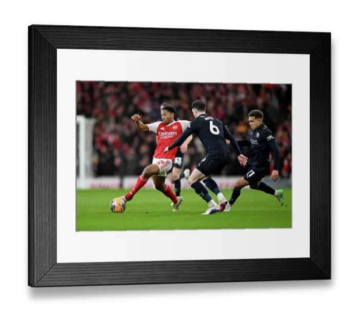 Framed Print : Arsenal v Wigan Athletic - Emirates FA Cup Fourth Round