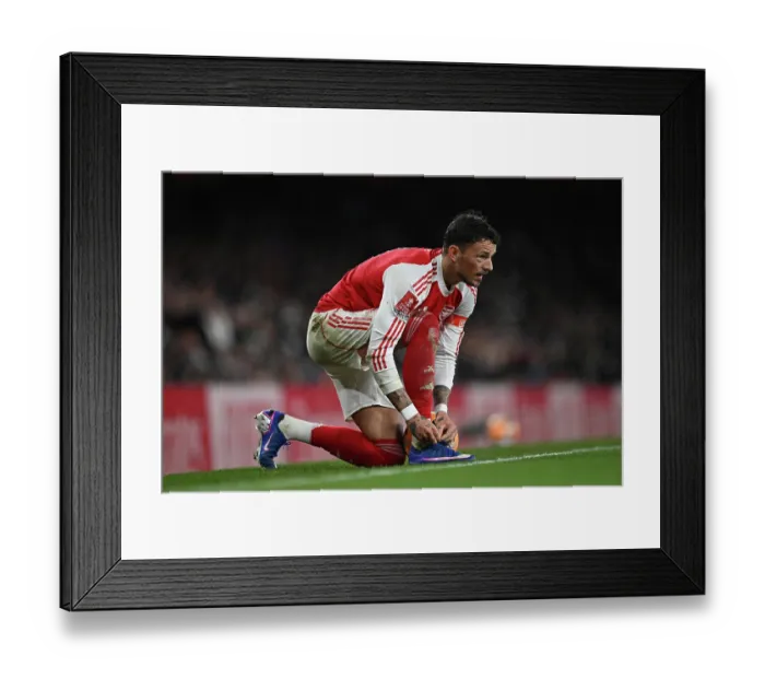 Framed Print : Arsenal v Wigan Athletic - Emirates FA Cup Fourth Round