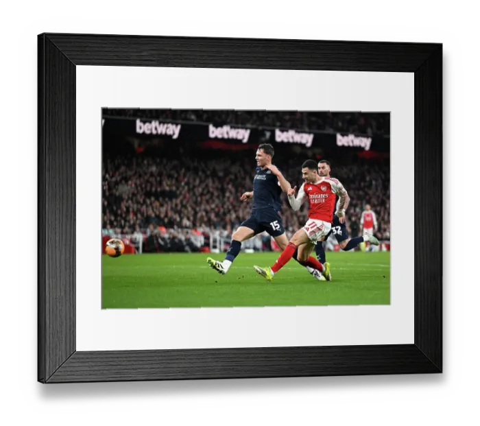 Framed Print : Arsenal v Wigan Athletic - Emirates FA Cup Fourth Round Framed Print : Arsenal v Wigan Athletic - Emirates FA Cup Fourth Round