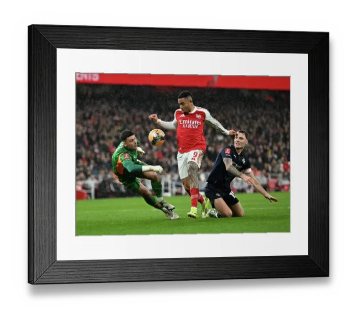 Framed Print : Arsenal v Wigan Athletic - Emirates FA Cup Fourth Round
