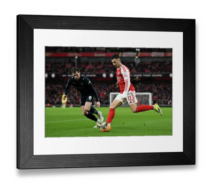 Framed Print : Arsenal v Wigan Athletic - Emirates FA Cup Fourth Round Framed Print : Arsenal v Wigan Athletic - Emirates FA Cup Fourth Round