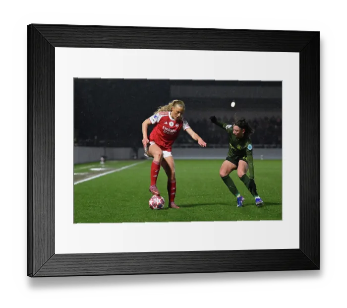 Framed Print : Arsenal Women FC v OH Leuven - UEFA Women's Champions League 2025 / 26 KO play-offs Second Leg Arsenal Women FC v OH Leuven - UEFA Women's Champions League 2025 / 26 KO play-offs
