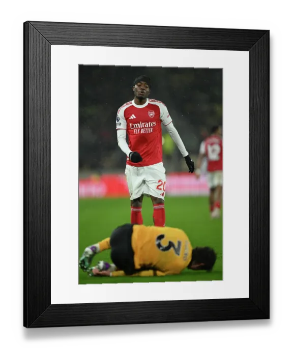 Framed Print : Wolverhampton Wanderers v Arsenal - Premier League