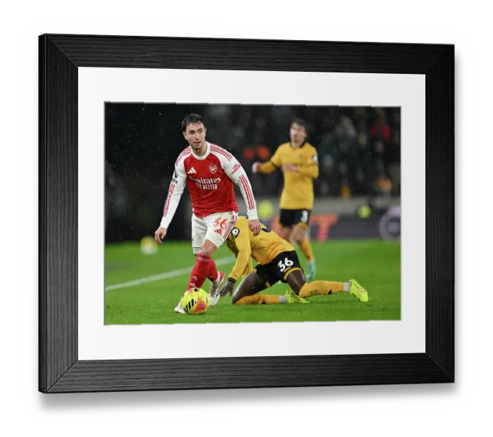 Framed Print : Wolverhampton Wanderers v Arsenal - Premier League Framed Print : Wolverhampton Wanderers v Arsenal - Premier League