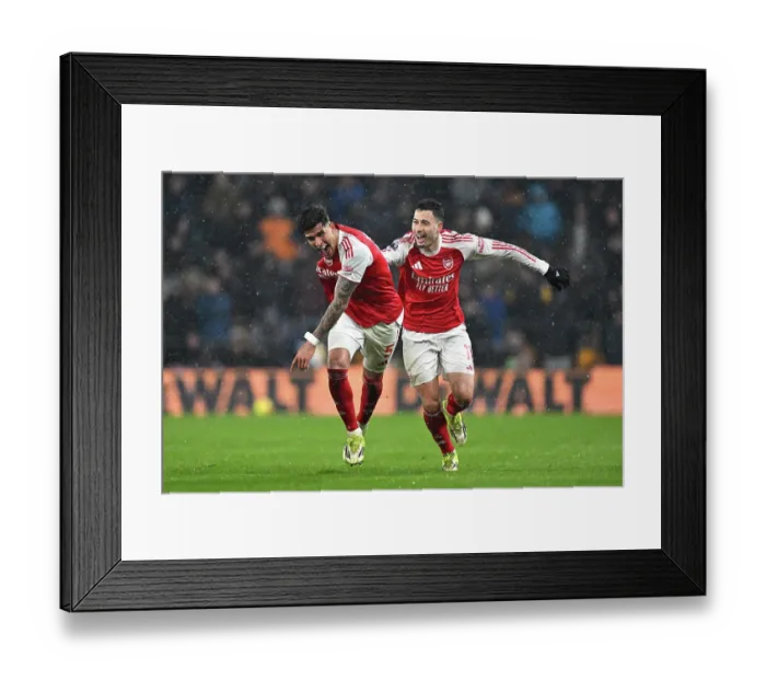 Framed Print : Wolverhampton Wanderers v Arsenal - Premier League
