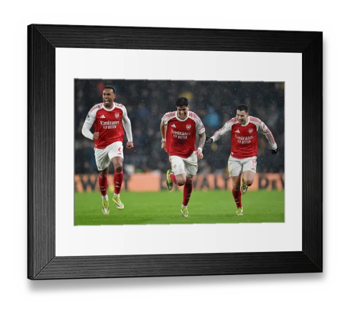 Framed Print : Wolverhampton Wanderers v Arsenal - Premier League Framed Print : Wolverhampton Wanderers v Arsenal - Premier League