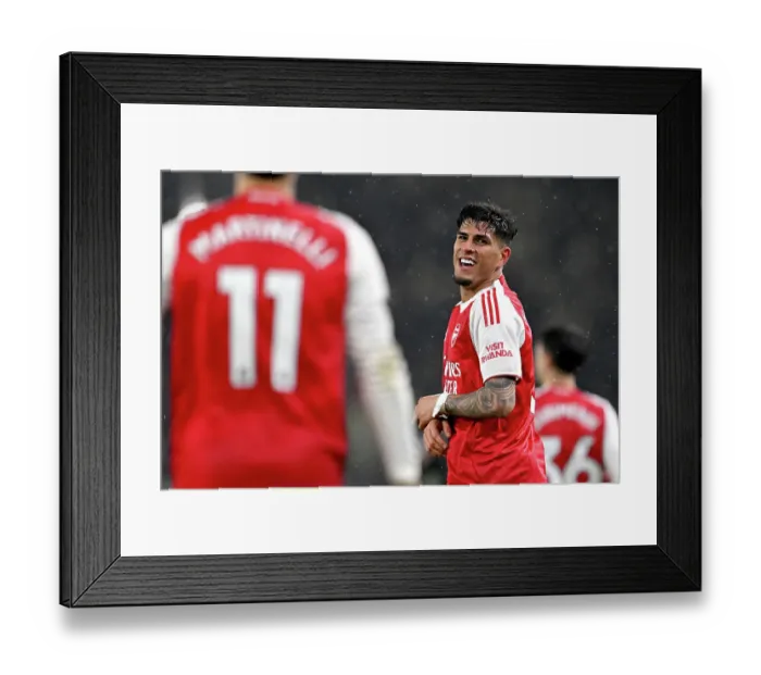 Framed Print : Wolverhampton Wanderers v Arsenal - Premier League