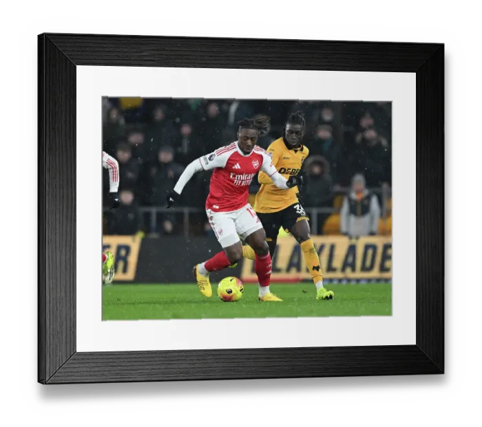 Framed Print : Wolverhampton Wanderers v Arsenal - Premier League