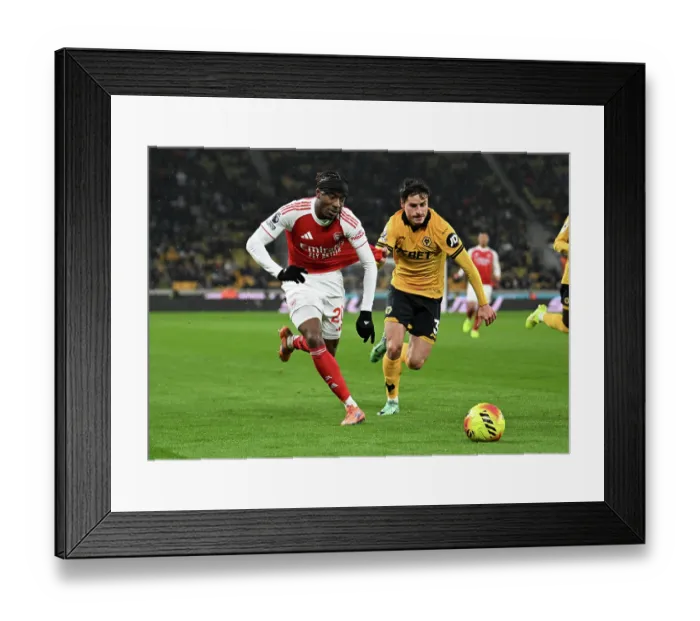 Framed Print : Wolverhampton Wanderers v Arsenal - Premier League Framed Print : Wolverhampton Wanderers v Arsenal - Premier League