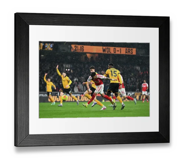 Framed Print : Wolverhampton Wanderers v Arsenal - Premier League