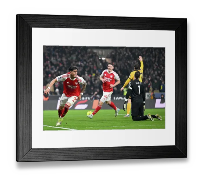 Framed Print : Wolverhampton Wanderers v Arsenal - Premier League Framed Print : Wolverhampton Wanderers v Arsenal - Premier League