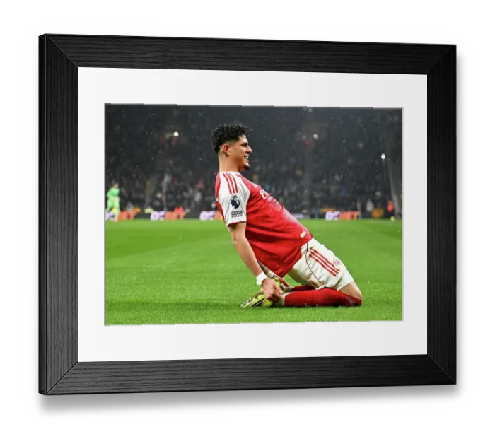 Framed Print : Wolverhampton Wanderers v Arsenal - Premier League Framed Print : Wolverhampton Wanderers v Arsenal - Premier League