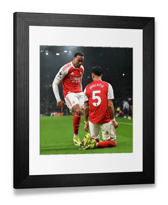Framed Print : Wolverhampton Wanderers v Arsenal - Premier League