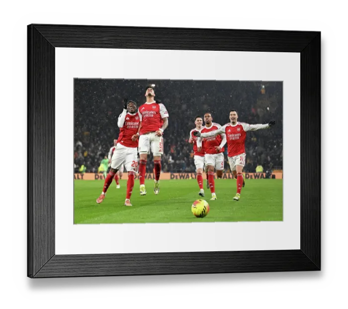 Framed Print : Wolverhampton Wanderers v Arsenal - Premier League