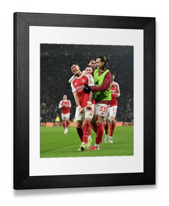 Framed Print : Wolverhampton Wanderers v Arsenal - Premier League Framed Print : Wolverhampton Wanderers v Arsenal - Premier League