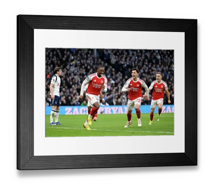 Framed Print : Tottenham Hotspur v Arsenal - Premier League
