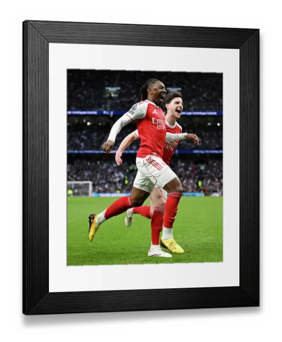 Framed Print : Tottenham Hotspur v Arsenal - Premier League