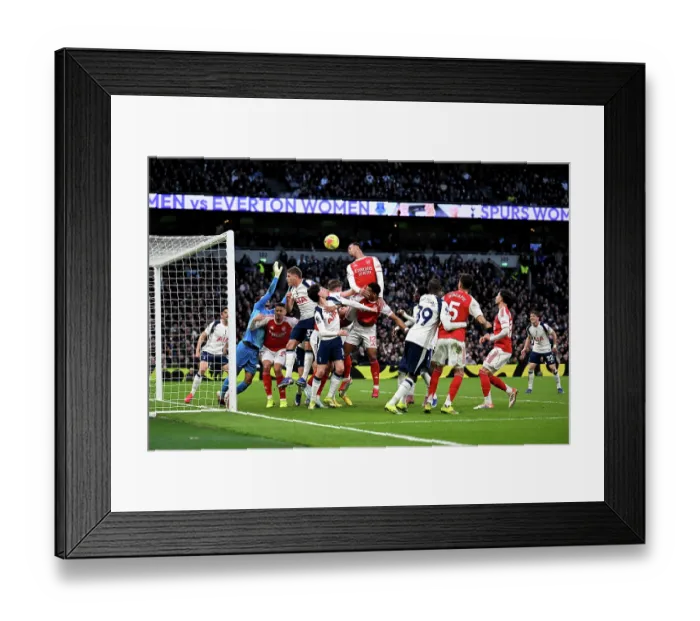 Framed Print : Tottenham Hotspur v Arsenal - Premier League Framed Print : Tottenham Hotspur v Arsenal - Premier League