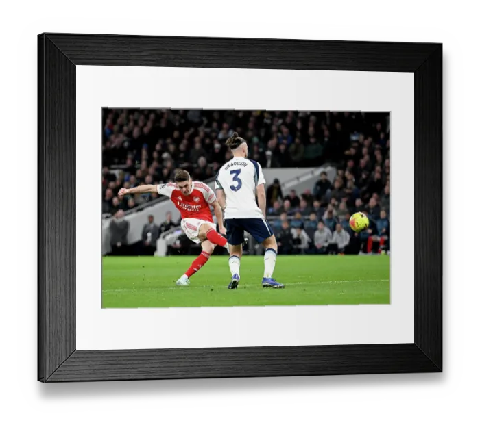Framed Print : Tottenham Hotspur v Arsenal - Premier League