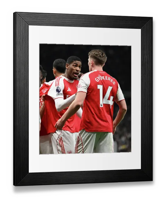 Framed Print : Tottenham Hotspur v Arsenal - Premier League