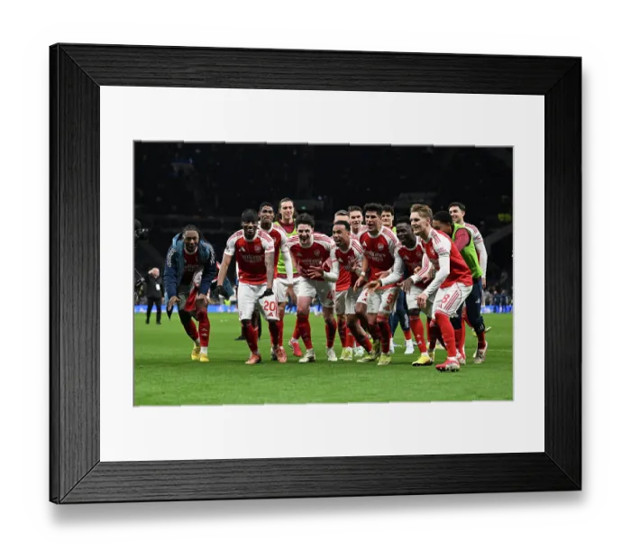 Framed Print : Tottenham Hotspur v Arsenal - Premier League Framed Print : Tottenham Hotspur v Arsenal - Premier League