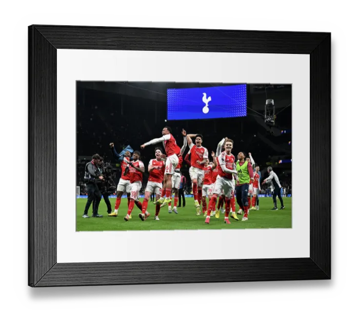 Framed Print : Tottenham Hotspur v Arsenal - Premier League Framed Print : Tottenham Hotspur v Arsenal - Premier League
