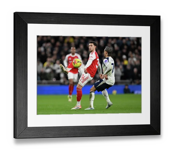 Framed Print : Tottenham Hotspur v Arsenal - Premier League