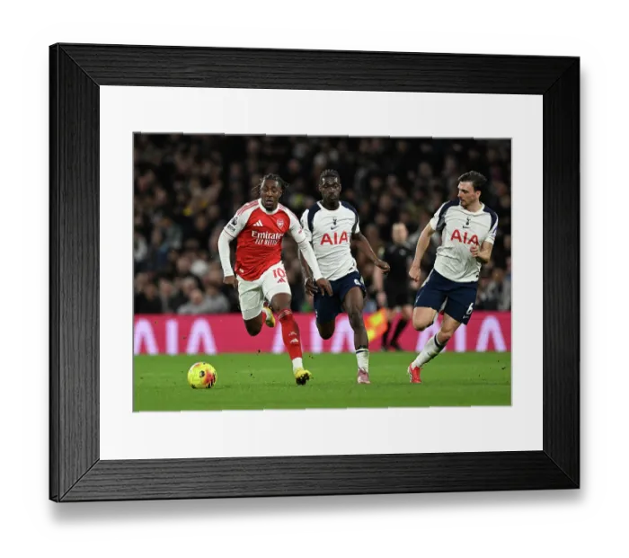 Framed Print : Tottenham Hotspur v Arsenal - Premier League