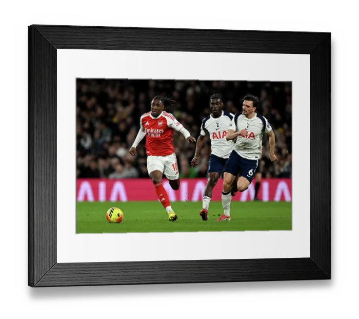 Framed Print : Tottenham Hotspur v Arsenal - Premier League