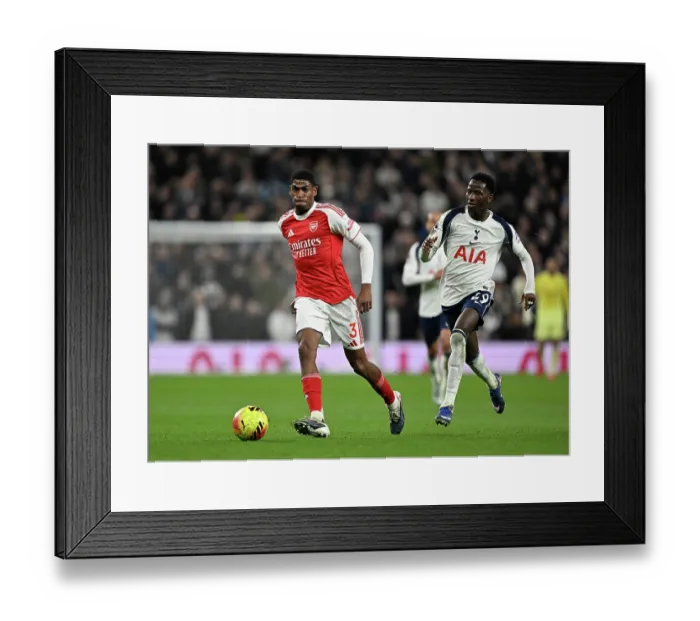 Framed Print : Tottenham Hotspur v Arsenal - Premier League Framed Print : Tottenham Hotspur v Arsenal - Premier League