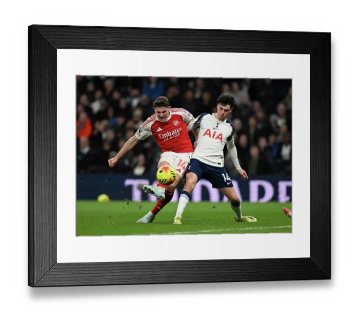 Framed Print : Tottenham Hotspur v Arsenal - Premier League