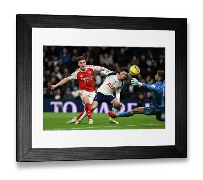 Framed Print : Tottenham Hotspur v Arsenal - Premier League