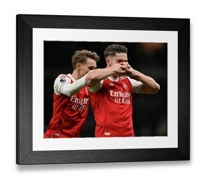 Framed Print : Tottenham Hotspur v Arsenal - Premier League Framed Print : Tottenham Hotspur v Arsenal - Premier League