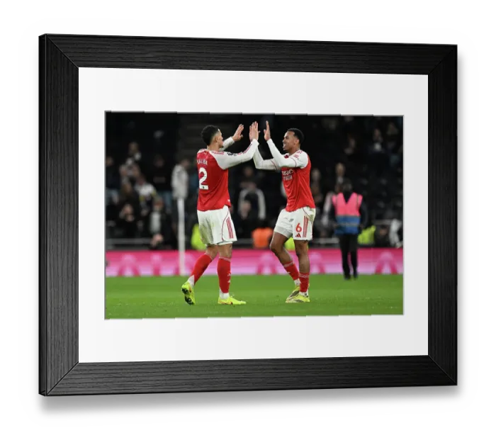 Framed Print : Tottenham Hotspur v Arsenal - Premier League